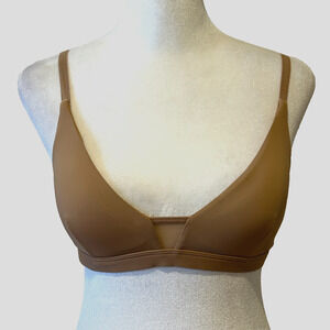 Pepper Limitless Wirefree Scoop Bra Size M Beige Tan Comfort Everyday Staple